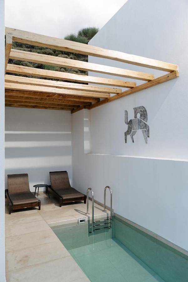 Maison d’hôte pour 4 personnes, avec piscine ainsi que jardin et jacuzzi dans Skyros - 3