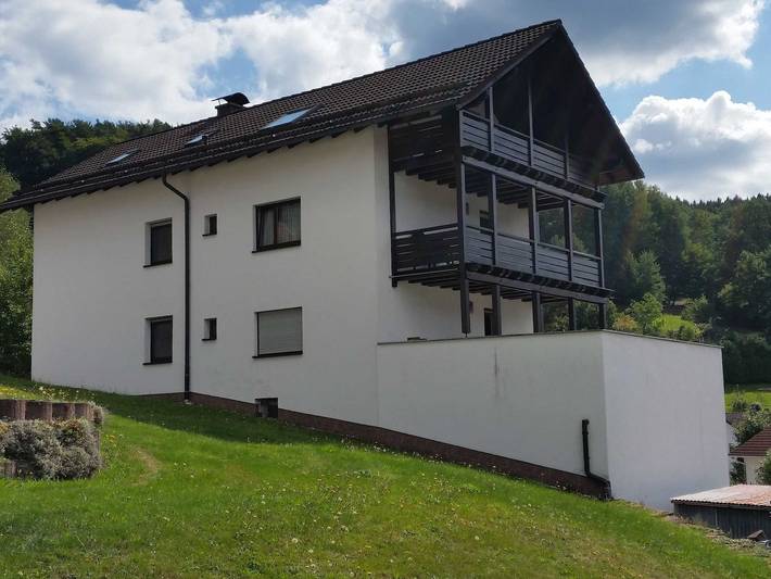 Ferienwohnung für 4 Personen, mit Garten und Ausblick sowie Balkon, kinderfreundlich in Wald-Michelbach - 2