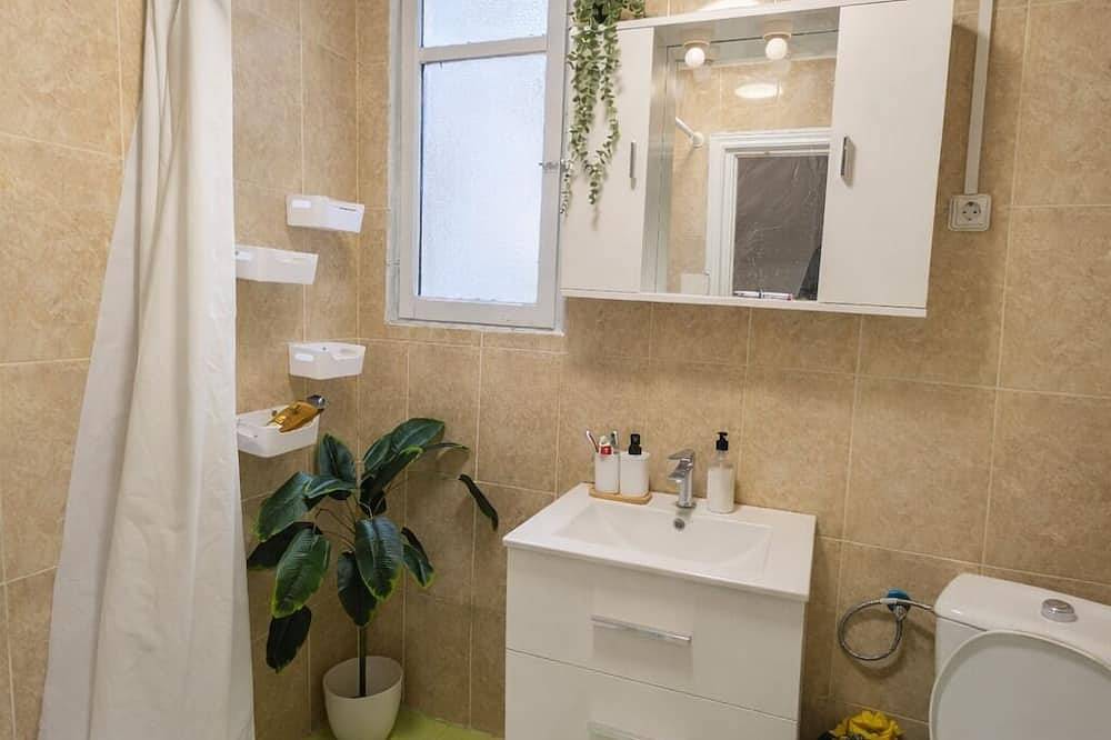 Entire apartment, Cozy Private Room 2 in Shared Apartment close to city center Castellon in Castellón de la Plana, Costa del Azahar