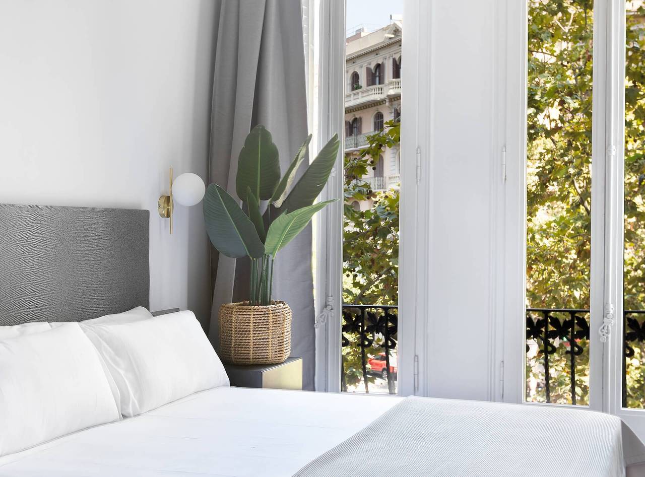 Valentina - Deluxe Double room with balcony in Barcelona Centre, Barcelona