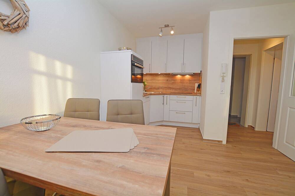 Ganze Wohnung, Watthof Wohnung 12<br>Gemütliche Wohnung in ruhiger Lage & Eintritt in die Meerzeit in Stinteck, Westerdeichstrich