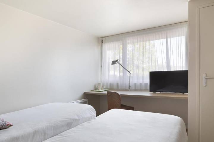 Hôtel pour 2 personnes, avec jardin à Dole - 3