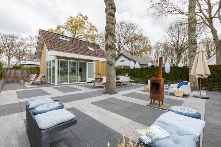 Ferienhaus für 6 Personen, mit Terrasse und Balkon/Terrasse in Zoutelande