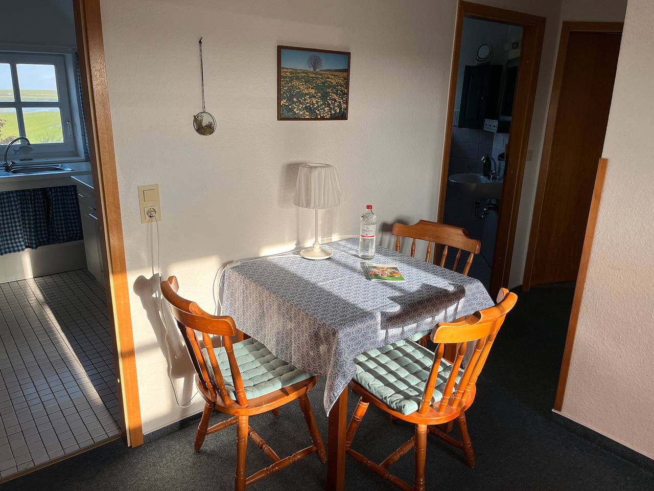 Ganze Wohnung, Ferienwohnung 'Fewo Schwalbennest' mit Seeblick, Gemeinschaftsgarten und Wlan in Pellworm, Nordfriesland