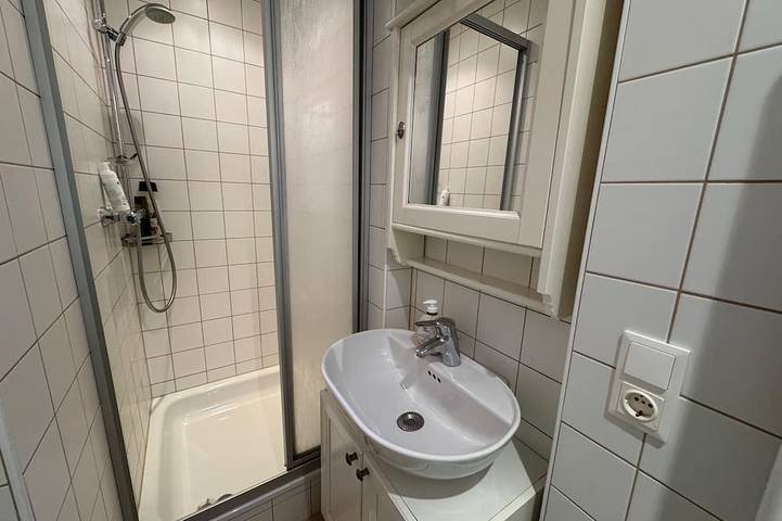 Ganze Wohnung, Ferienwohnung mit Terrasse und Garten in Piding, Berchtesgadener Alpen