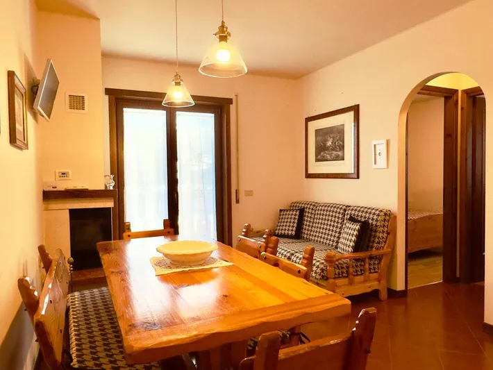 Apartamento de vacaciones para 7 personas, con vistas además de balcón y jardín - 1