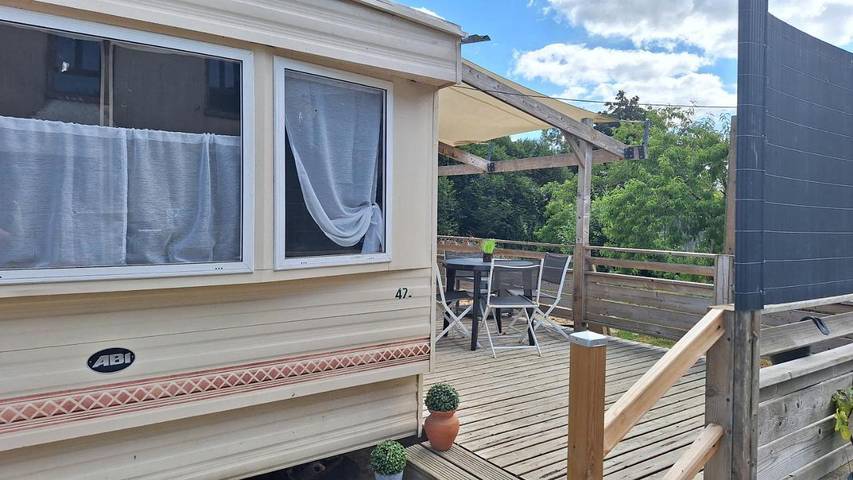 Camping pour 6 personnes, avec Terrasse