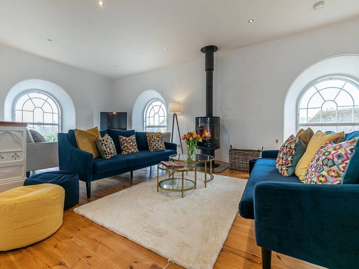 Glamping for 9 people in Newquay