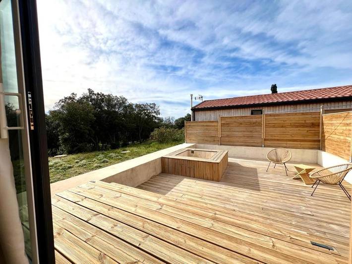 Location de vacances pour 24 personnes, avec jacuzzi et piscine ainsi que sauna et jardin à Montségur-sur-Lauzon - 3