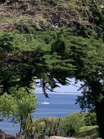 Gîte pour 4 personnes, avec jardin et terrasse à Groix