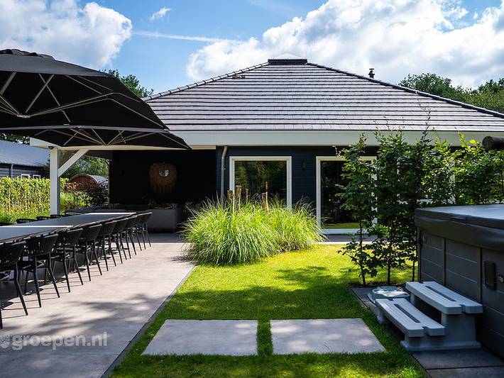 Ferienhaus für 18 Personen, mit Balkon/Terrasse und Sauna sowie Terrasse - 1