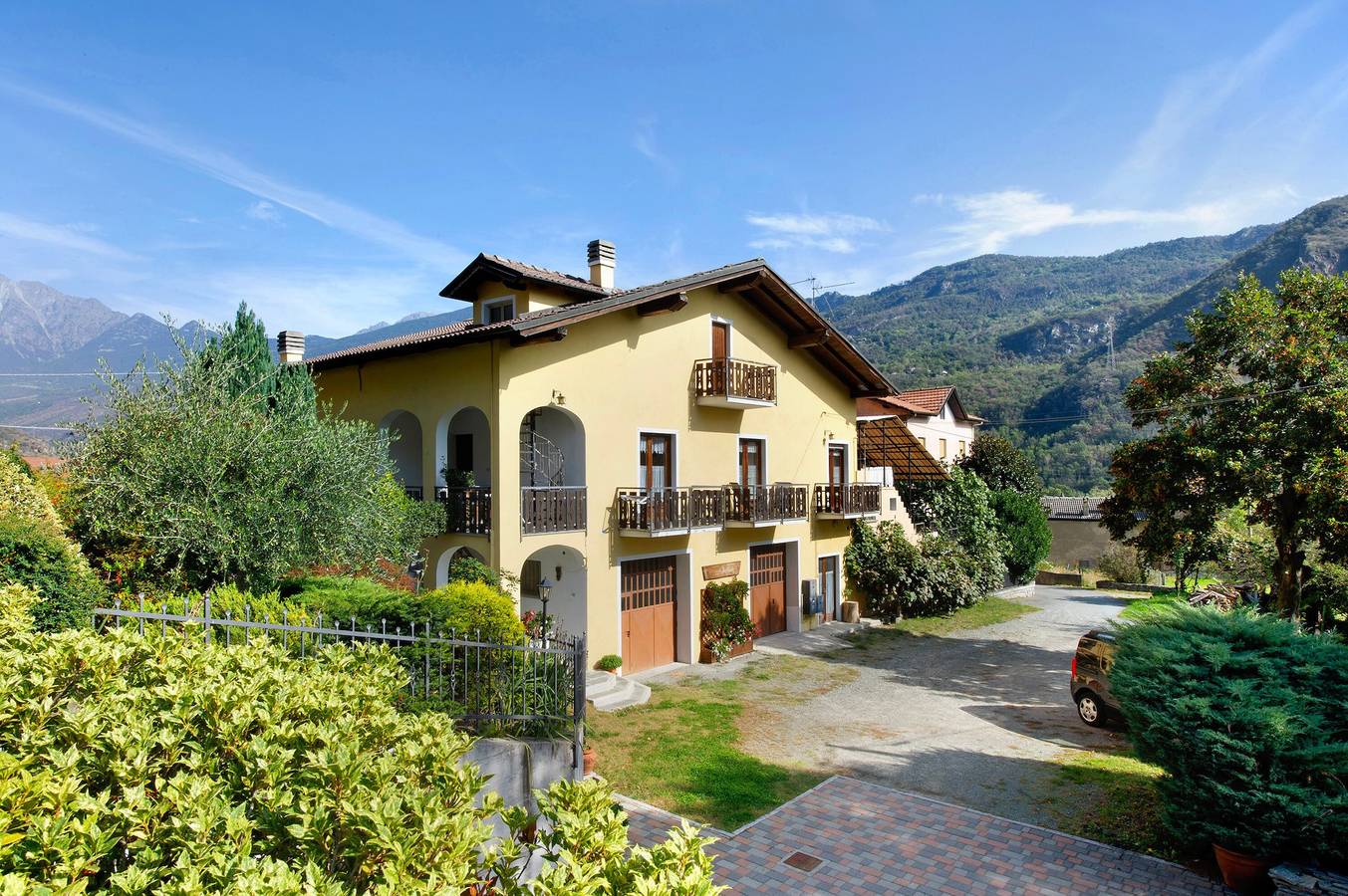 Apartament Wakacyjny dla 8 osoby w Comune di Champdepraz, Dolina Aosty