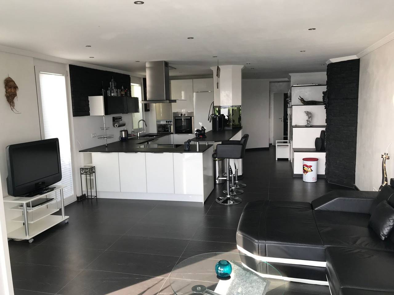 Ganze Wohnung, Gemütliche 78 m² große Wohnung mit Parkplatz in der Nähe von Restaurants und dem Fluss in Unteruhldingen, Uhldingen-Mühlhofen