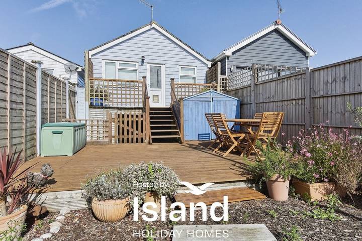 28 Marsh Road in Gurnard, Isle of Wight