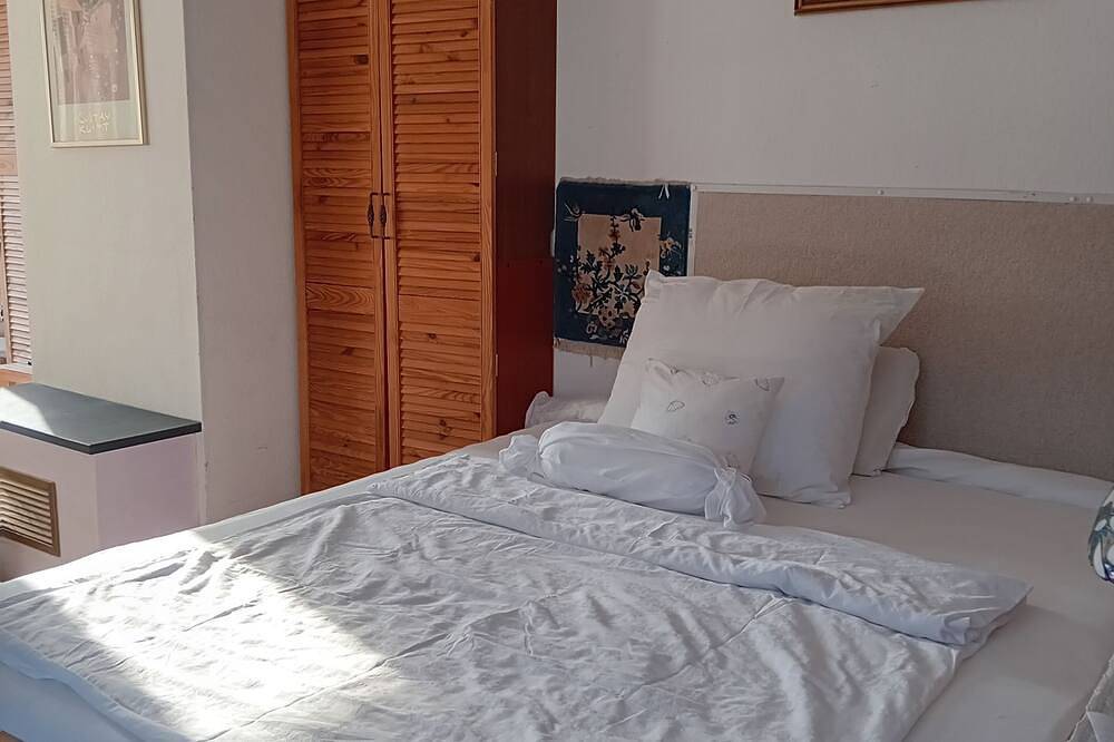 Ganze Wohnung, Ldl-Lusiv    1Zimmerwohnung  2 Eg  mit Treppenlyft in Bad Camberg, Landkreis Limburg-Weilburg