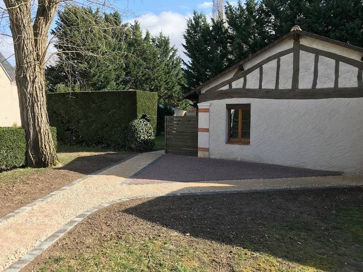 Gîte pour 2 personnes, avec jardin et piscine