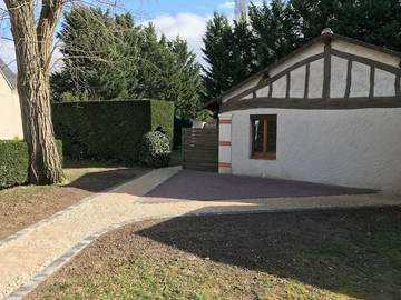 Gîte pour 2 personnes, avec piscine et jardin dans le Loir-et-Cher