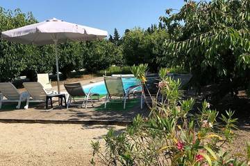 Gîte pour 6 personnes, avec jardin et terrasse à Saint-Andiol