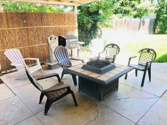 Vacation rental for 16 people, with terrace and yard, with pets in Boise