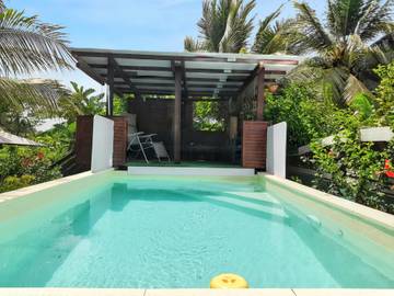 Gîte pour 2 personnes, avec piscine et terrasse dans DOM-TOM
