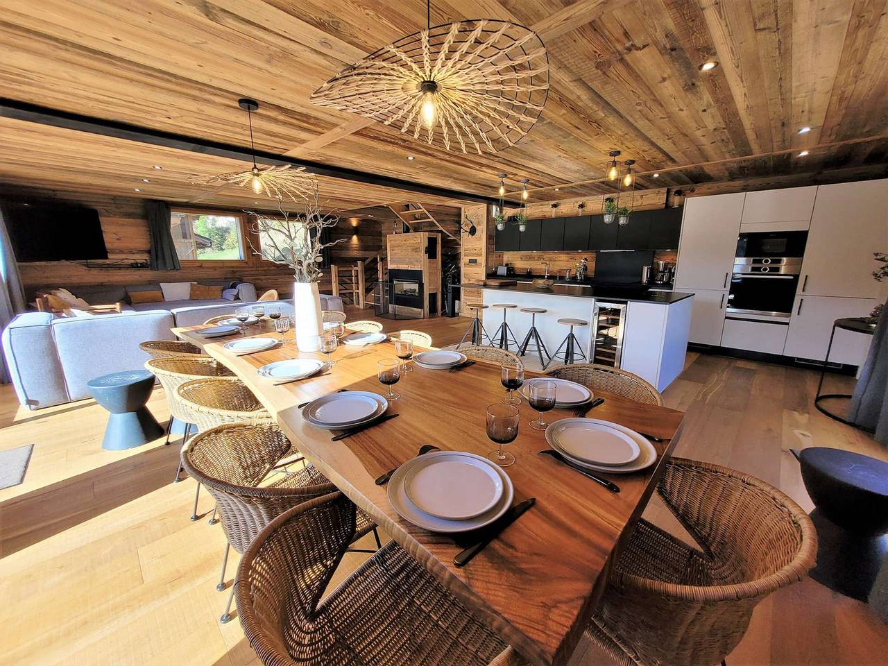 Geräumiges 5*-Chalet mit Whirlpool und Sauna, Haustiere erlaubt in Les Gets, Les Portes du Soleil