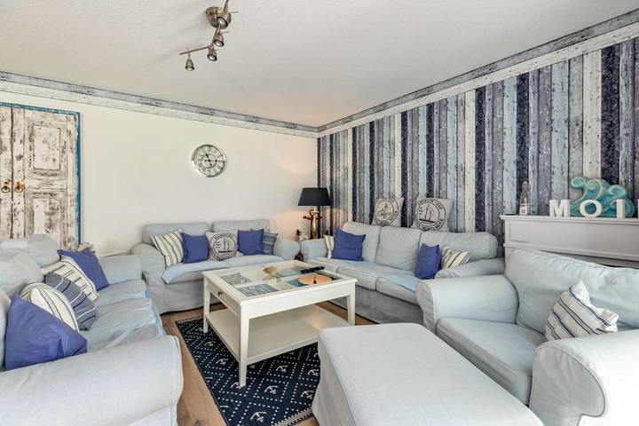 Ganze Wohnung, "Ferienwohnung Ebbe" mit privater Terrasse, Gemeinschaftsgarten und Wi-Fi in Rodenäs, Nordfriesland