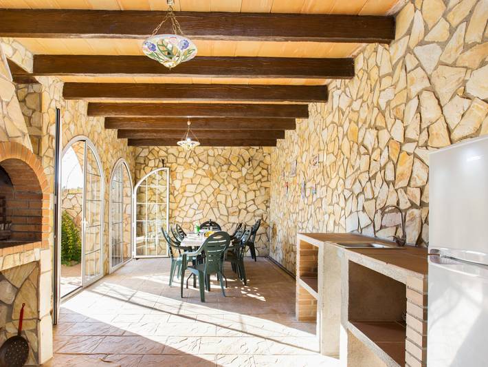 Location de vacances pour 8 personnes, avec terrasse et jardin à Vidreres - 3