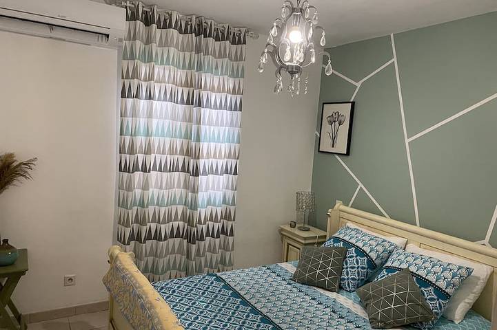 Location de vacances pour 6 personnes, avec jardin, animaux acceptés à Saint-Étienne-du-Grès - 2