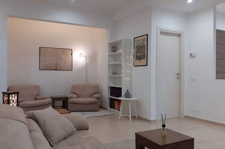 Ganze Wohnung, Magnificent Apartment in Downtown Ostia in Ostia, Rom