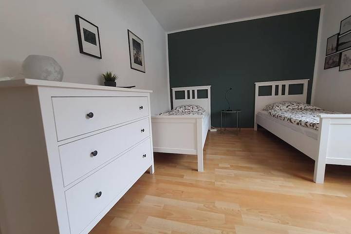 Ganze Wohnung, Helle Ferienwohnung (54 qm) im Obergeschoss in Schweinfurt, Fränkisches Weinland