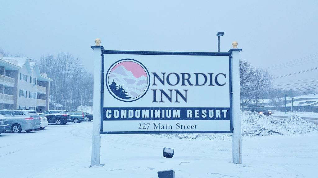 Ganze Wohnung, Gemütliche Loon Inn Condo # 1, König & 2 Königinnen, Highland Games-Free Shuttle-Wifi, Fp, Deck in Lincoln (NH), Franconia Notch