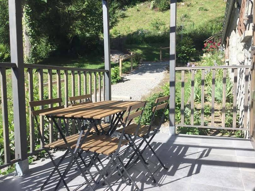Appartement entier, Three-Bedroom Apartment in Ax-les-Thermes, Pyrénées