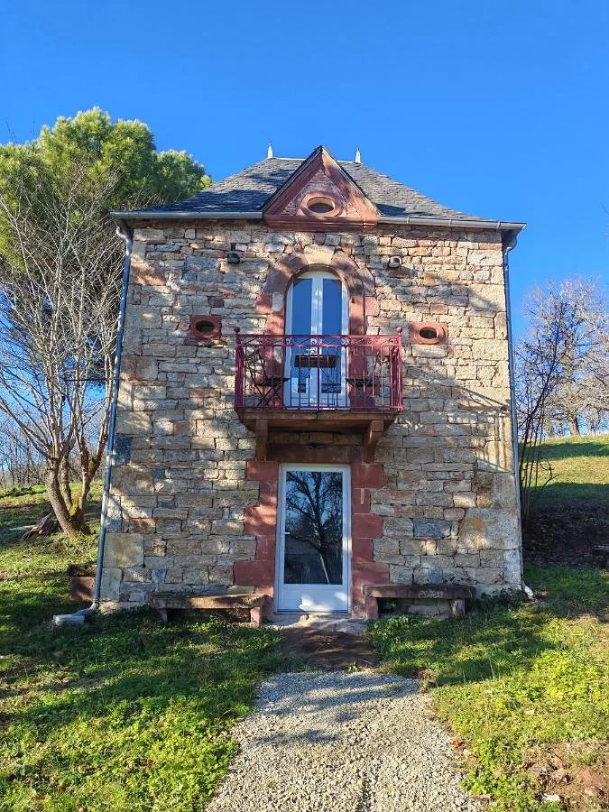 Holiday home for 4 people, with garden and hot tub as well as balcony - 1