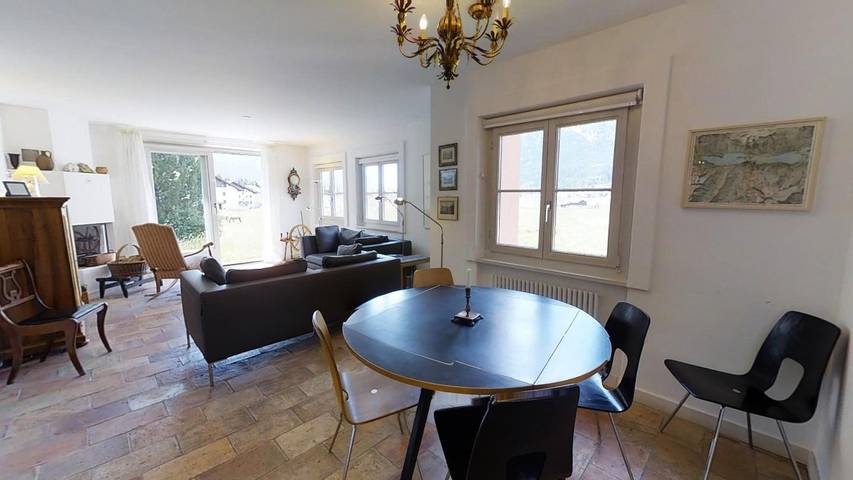 Ferienwohnung für 4 Personen, mit Ausblick und Garten in Silvaplana