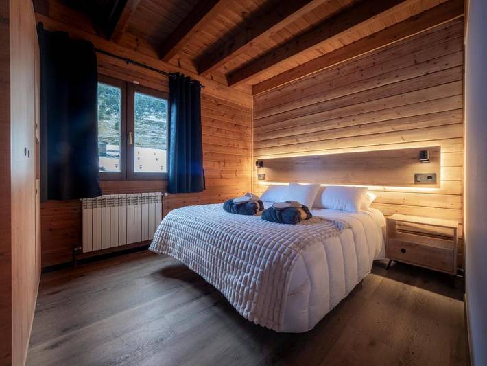 Gîte pour 4 personnes, avec vue dans Incles - 4