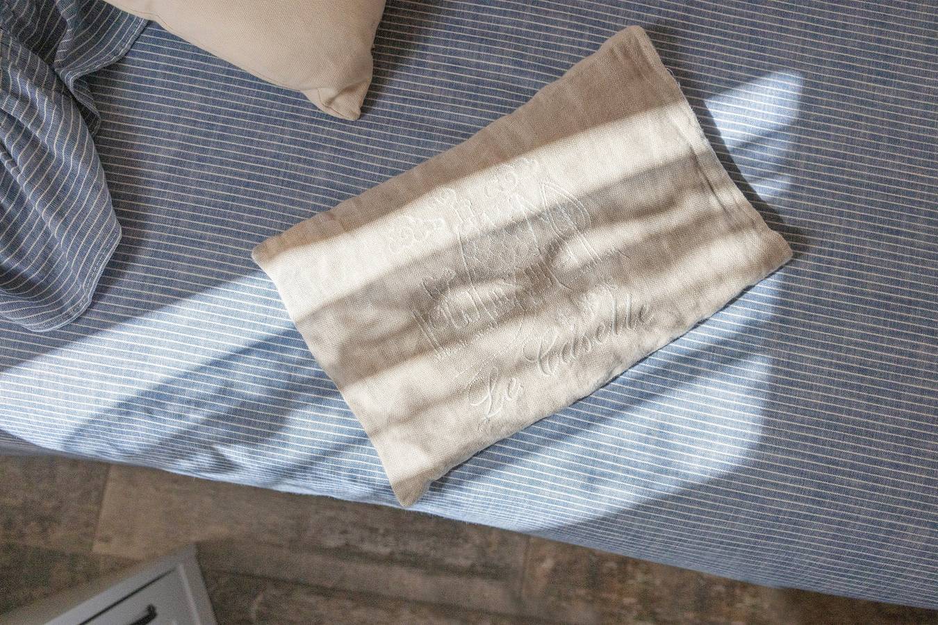 Doppelzimmer 5 mit Gemeinschaftspool, Wlan und Klimaanlage in Cavaion Veronese, Gardasee-Berge