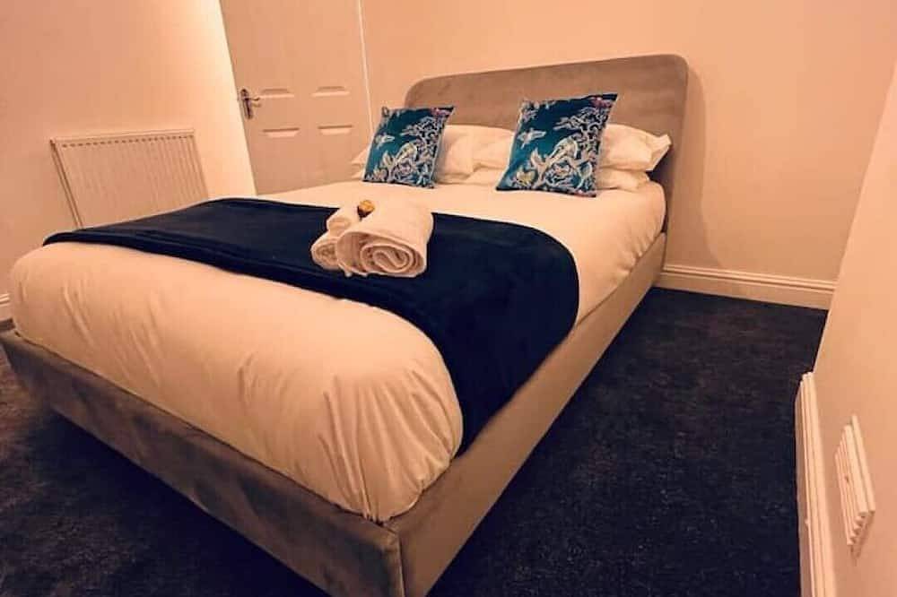 Skylinesairbnb in Stoke-on-Trent, Midlands