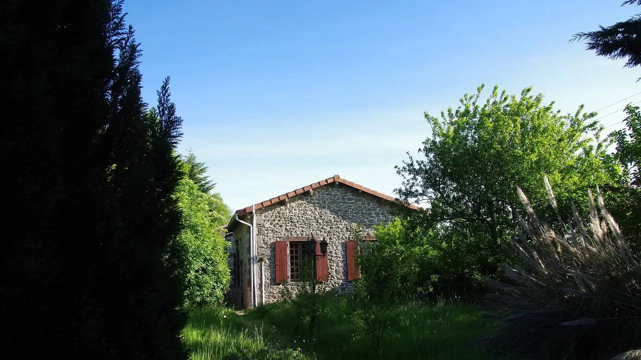 Appartement de vacances entier, Appartement de vacances pour 3 personnes avec terrasse in Busserolles, Parc naturel régional Périgord-Limousin
