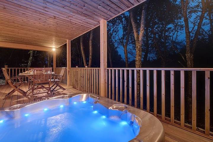 Lodge for 4 people, with hot tub in Devon