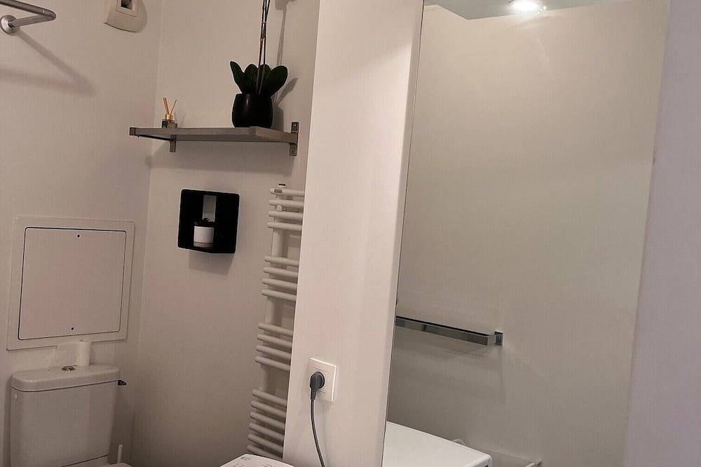 Apartamento entero, Charming, fully-equipped 25 m2 studio   in Le Perreux-sur-Marne, Valle del Marne