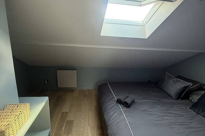 Ganze Wohnung, Cozy duplex with a garden, a playground for children, a pool, and an optional hot tub in Brétigny-sur-Orge, Essonne