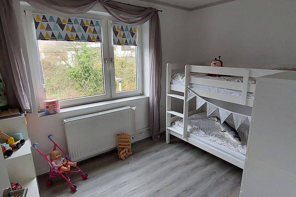 Ferienhaus für große Familien,  Urlaub mit Freunden. Angler herzlich Willkommen. in Hemfurth-Edersee, Edertal