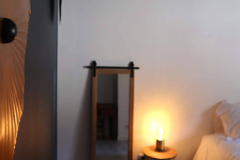 Gîte Clusel-Roch, 6 pers, in the heart of Côte-Rôtie. in Ampuis, Parque Natural Regional de Pilat