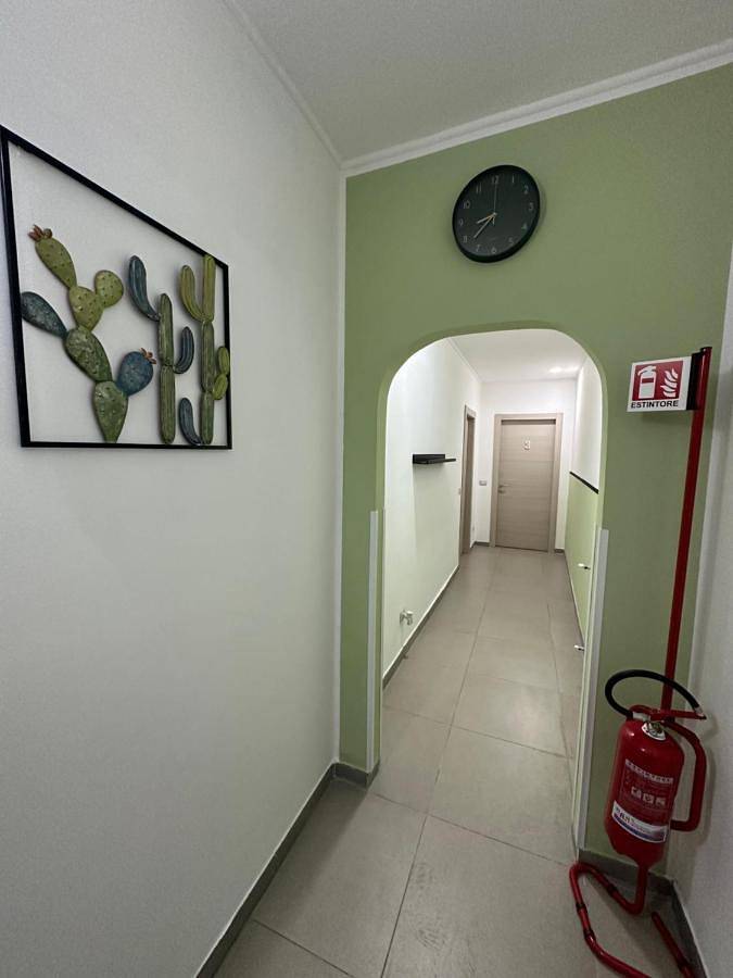 Location de vacances pour 2 personnes, avec vue ainsi que terrasse et jardin, animaux acceptés dans Catanzaro Lido - 3