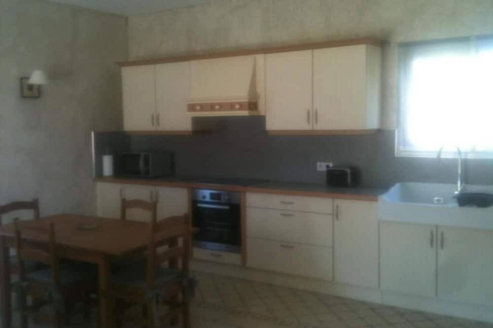 F3 mini villas con terraza y amplio jardín a 5 minutos de las playas. in Serra-di-Ferro, Region de Ajaccio
