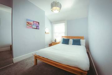 Holiday Home for 3 People in Eastbourne, East Sussex, Photo 4