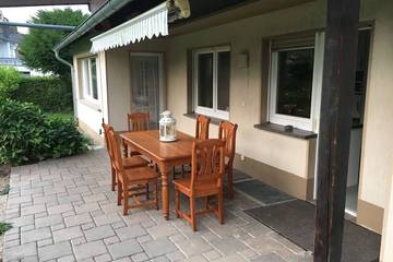 Ferienhaus für 4 Personen, mit Garten und Terrasse in Rhein (Deutschland)