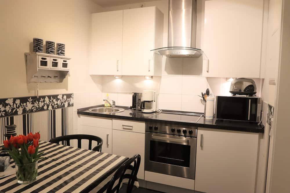 Ganze Wohnung, Hof Eckhorst, Wohnung Black and White in Güby, Rendsburg-Eckernförde