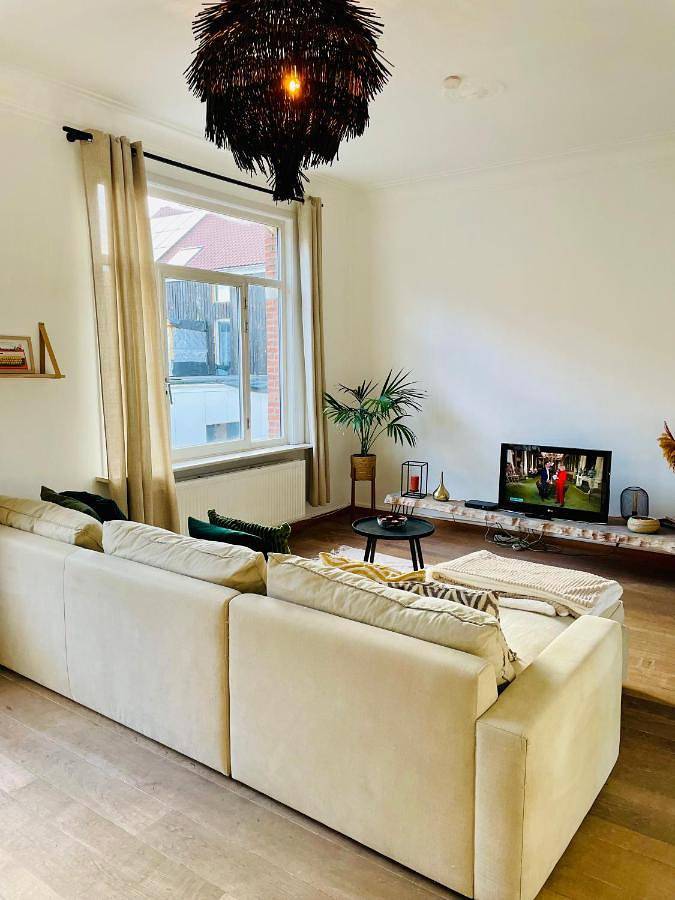 Gîte pour 8 personnes, avec vue et balcon à Boom