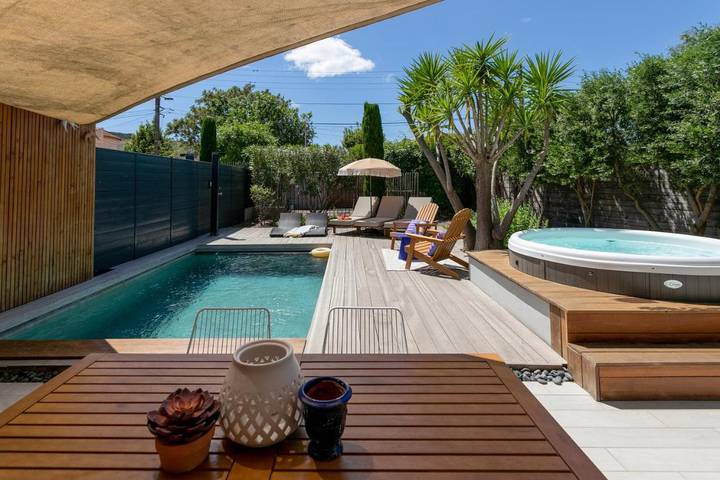 Villa pour 6 personnes, avec jacuzzi et jardin ainsi que piscine et sauna à Sète - 2